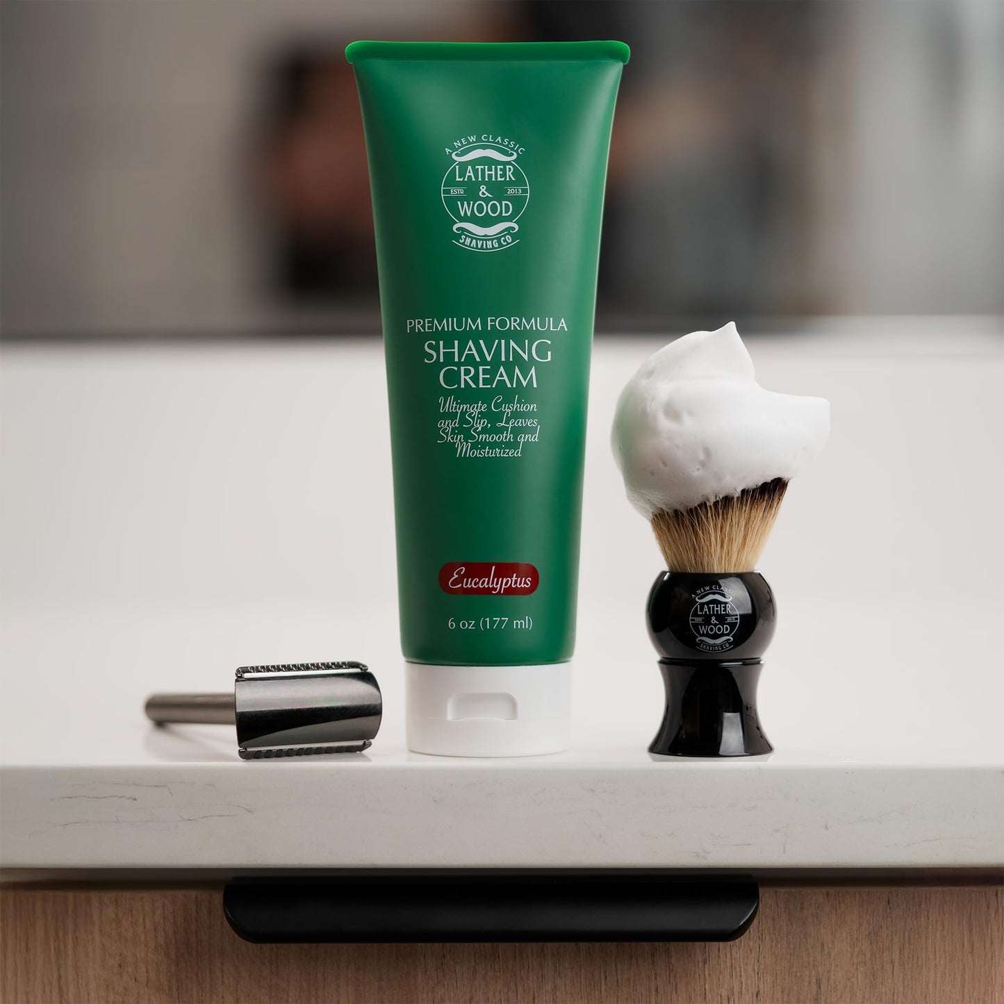 Lather & Wood Men's Eucalyptus Shaving Cream – Cooling Lather with Razor Burn Relief