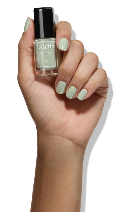 LONDONTOWN lakur Nail Polish – Chip-Resistant, Non-Toxic Formula that Conditions & Hydrates Nails | Glossy White Sage Green, Lichen, 0.40 fl oz
