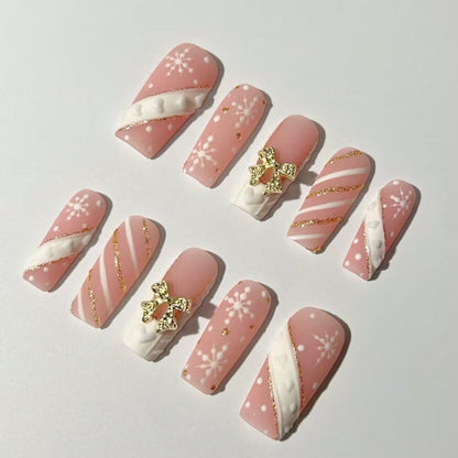 MAGLFELL Christmas Press On Nails – Square Nails with Snowflakes & Gold Bow, 10 Pcs, Reusable ABS