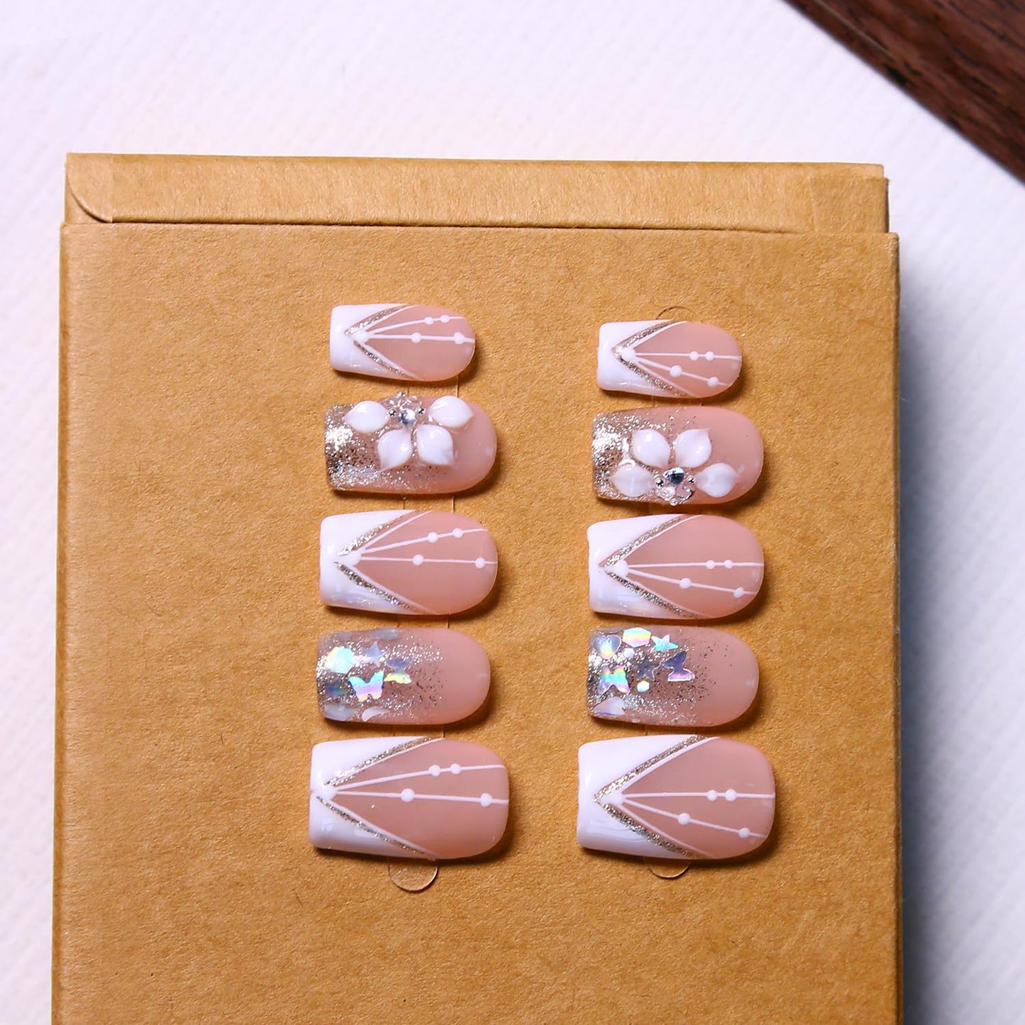 MAGLFELL Press On Nails - Short Square Handmade Nail Art | DIY Kit