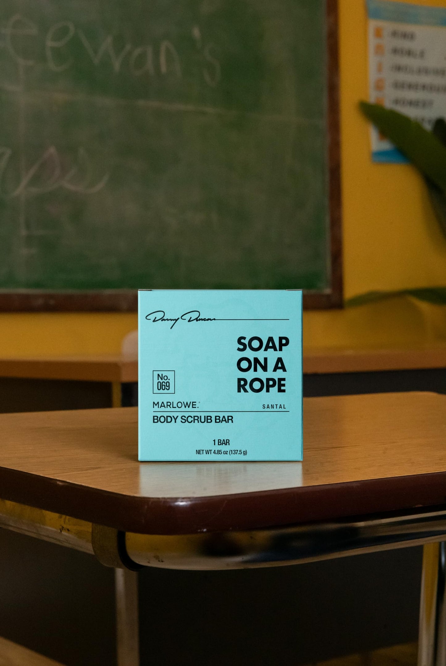 MARLOWE No. 069 Soap On A Rope Exfoliating Bar – Pumice, Apricot Seed Powder, Shea Butter & Olive Oil, Santal Scent