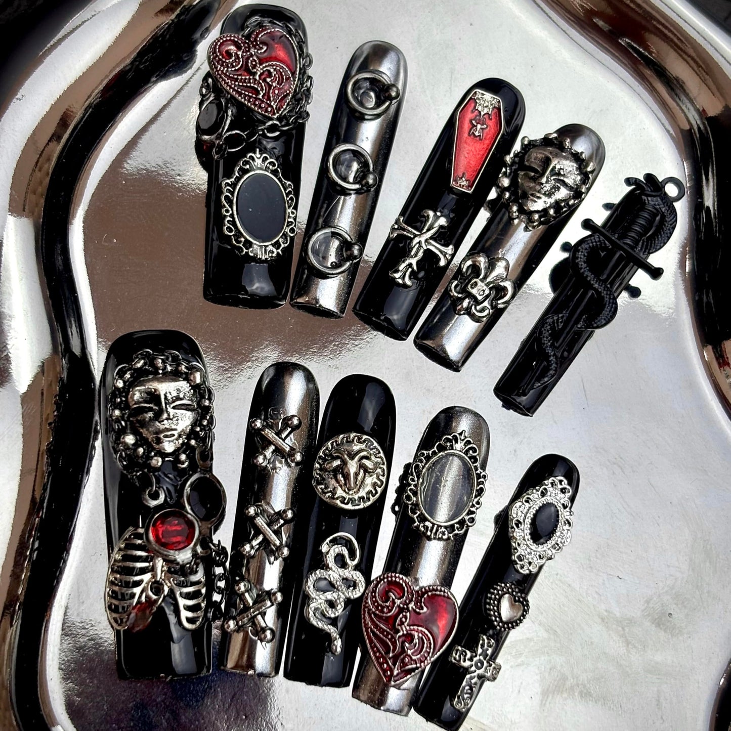 MellowBells Premium Handmade Press-On Nails – Black Lace Baroque Punk with Rivets | Size S