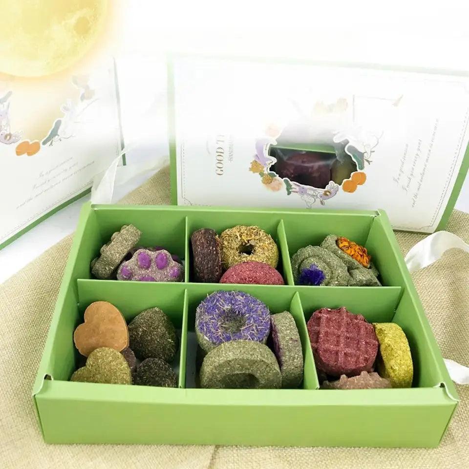 Natural Grass Chew Toys for Small Pets – Hamster, Rabbit, Guinea Pig Molar Snacks