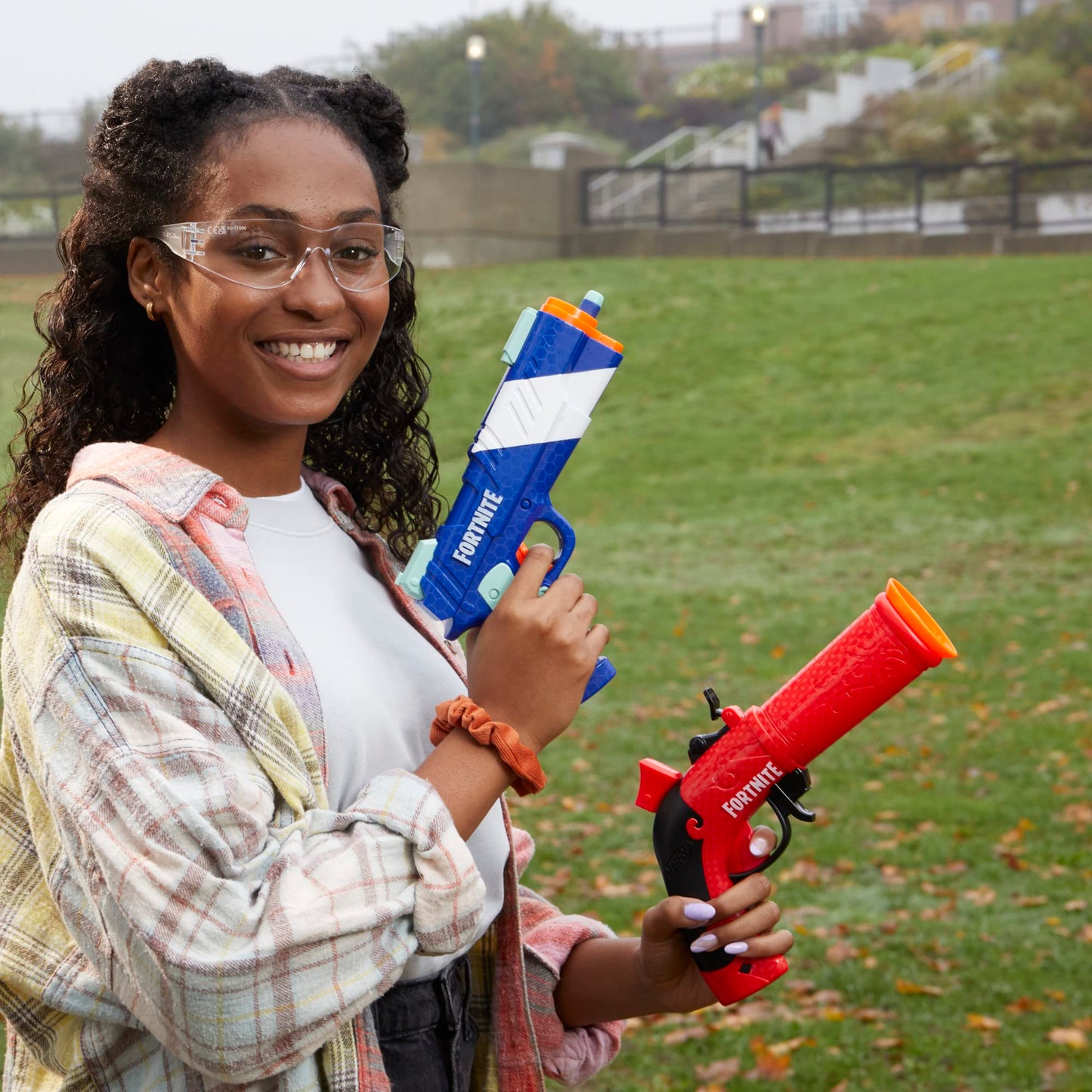 Nerf Fortnite Dual Pack – 2 Blasters (Flint-Knock & LP) + 6 Elite Darts