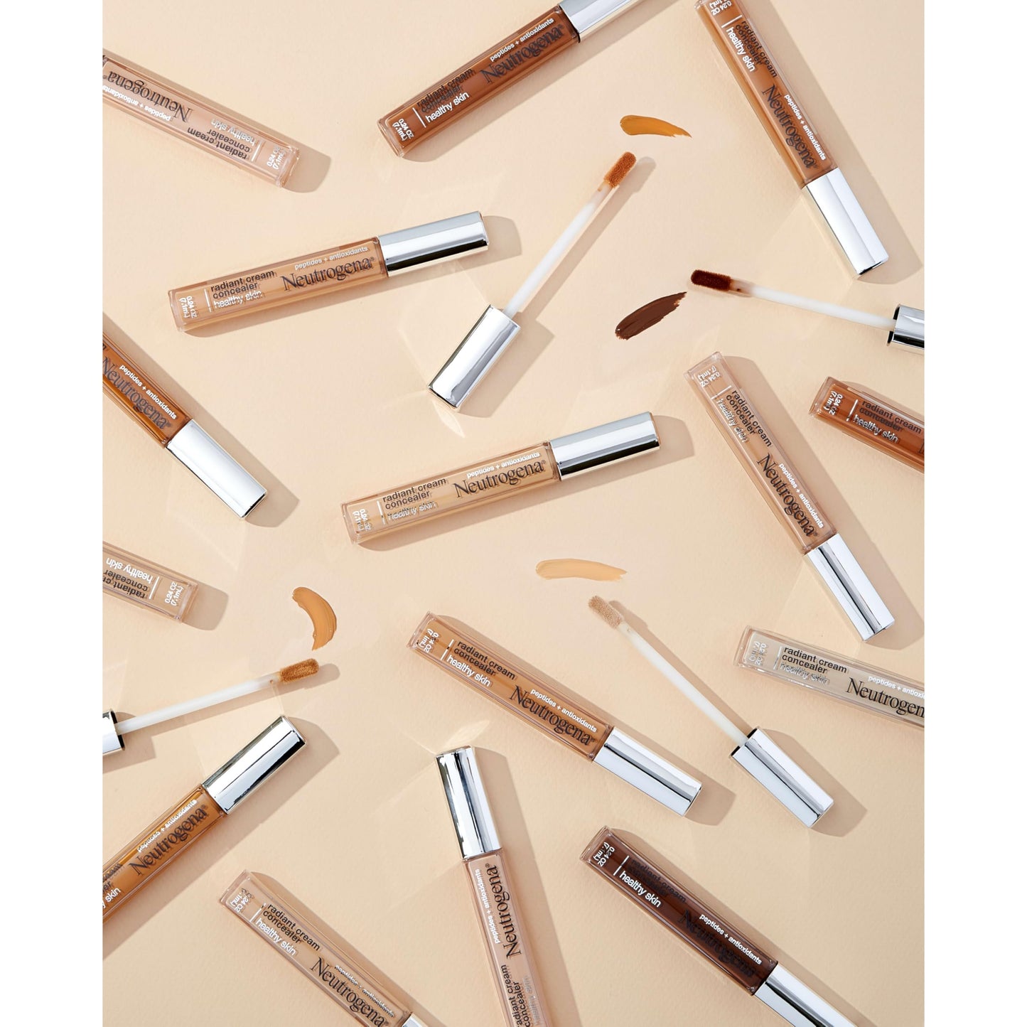 Neutrogena Healthy Skin Radiant Brightening Cream Concealer – Lightweight, Non-Comedogenic (Cashew Light/Medium 03, 0.24 oz)