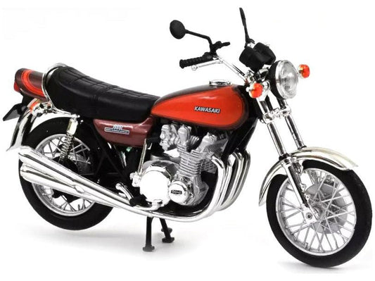 Kawasaki Z900 1973 brown - 1:18 Scale