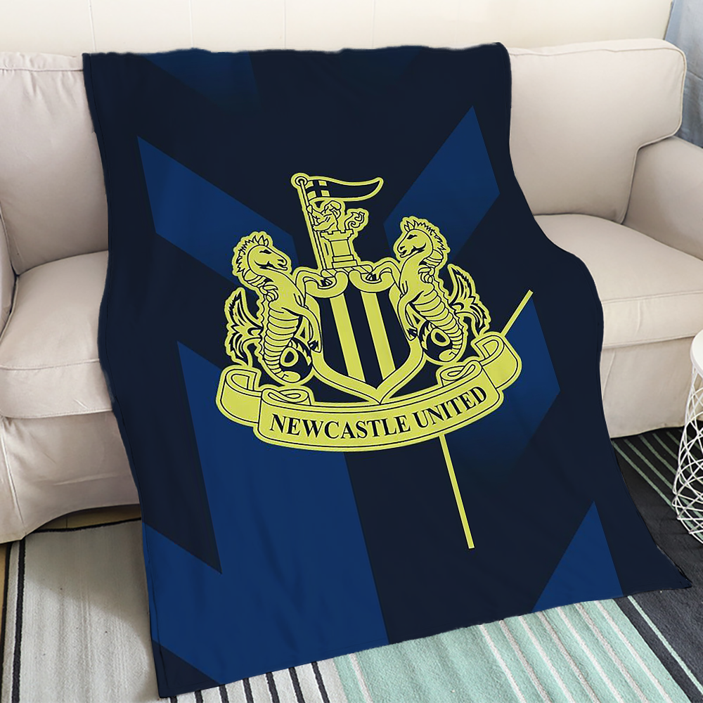 NUFC Crest Pet Blanket