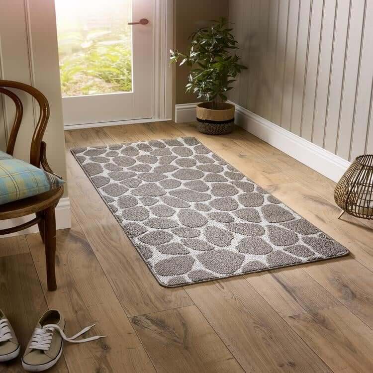 Patterned Washable Mat and Runner in Cream & Brown