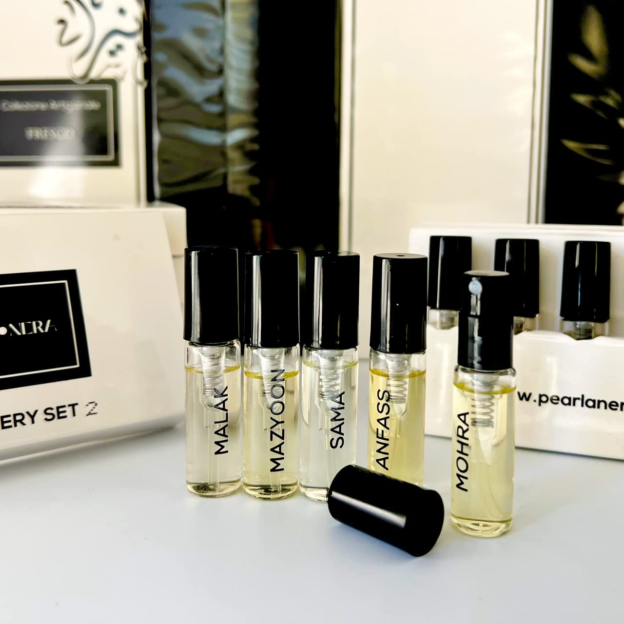 PEARLANERA BIANCA: Warm Spice & White Floral – 3.4 oz Body Spray