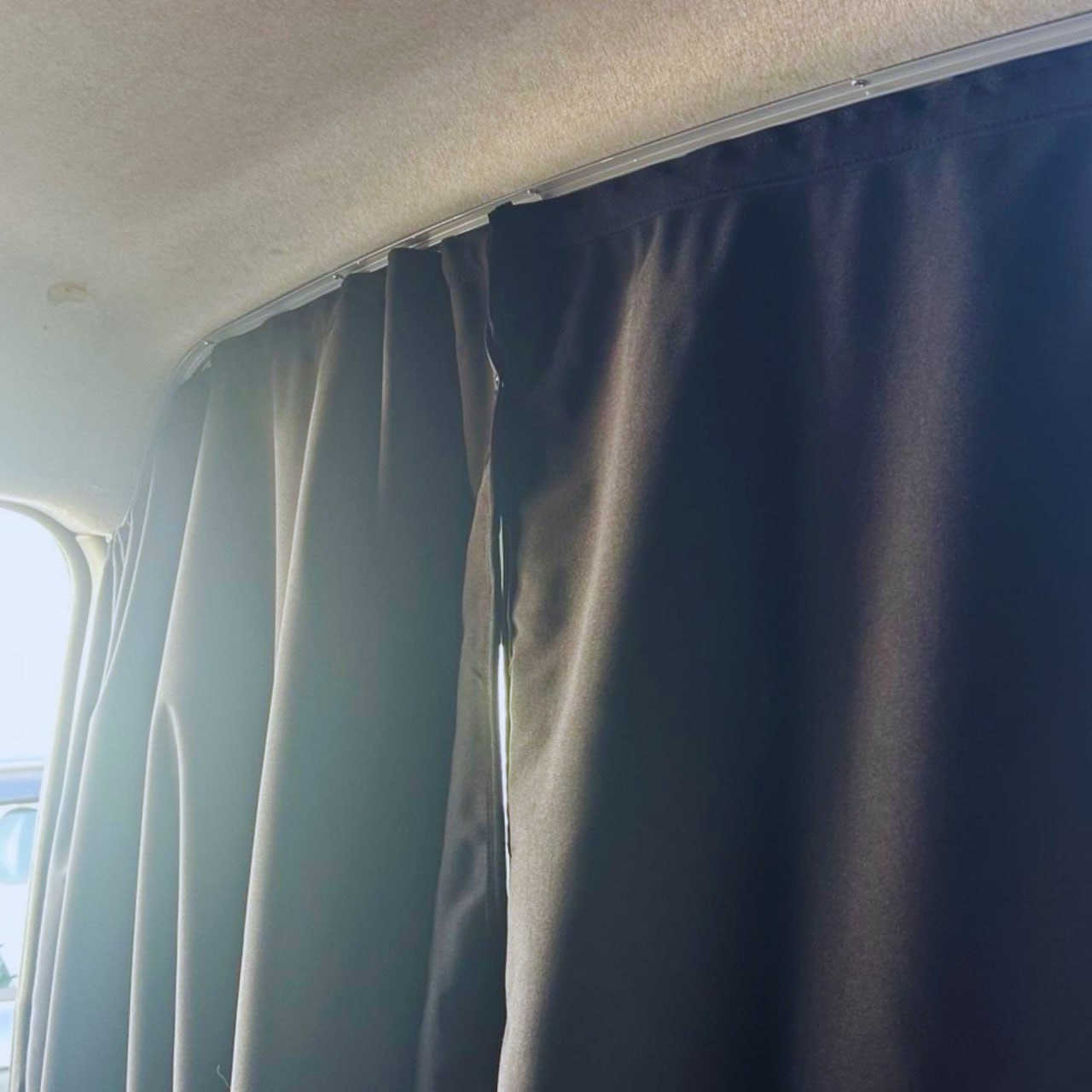 For VW T6,T6.1 Transporter Cab Divider Curtain Kit with Rail Premium Quality - Van-X
