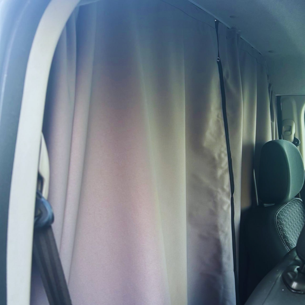For VW T6,T6.1 Transporter Cab Divider Curtain Kit with Rail Premium Quality - Van-X