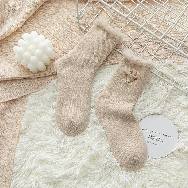 Japanese Style Women's Smile Face Polyester Ankle Socks A Pair
