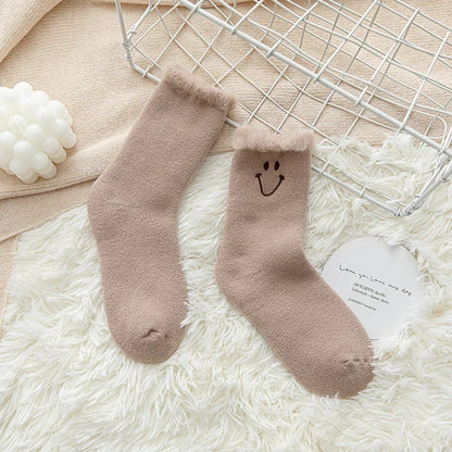 Japanese Style Women's Smile Face Polyester Ankle Socks A Pair