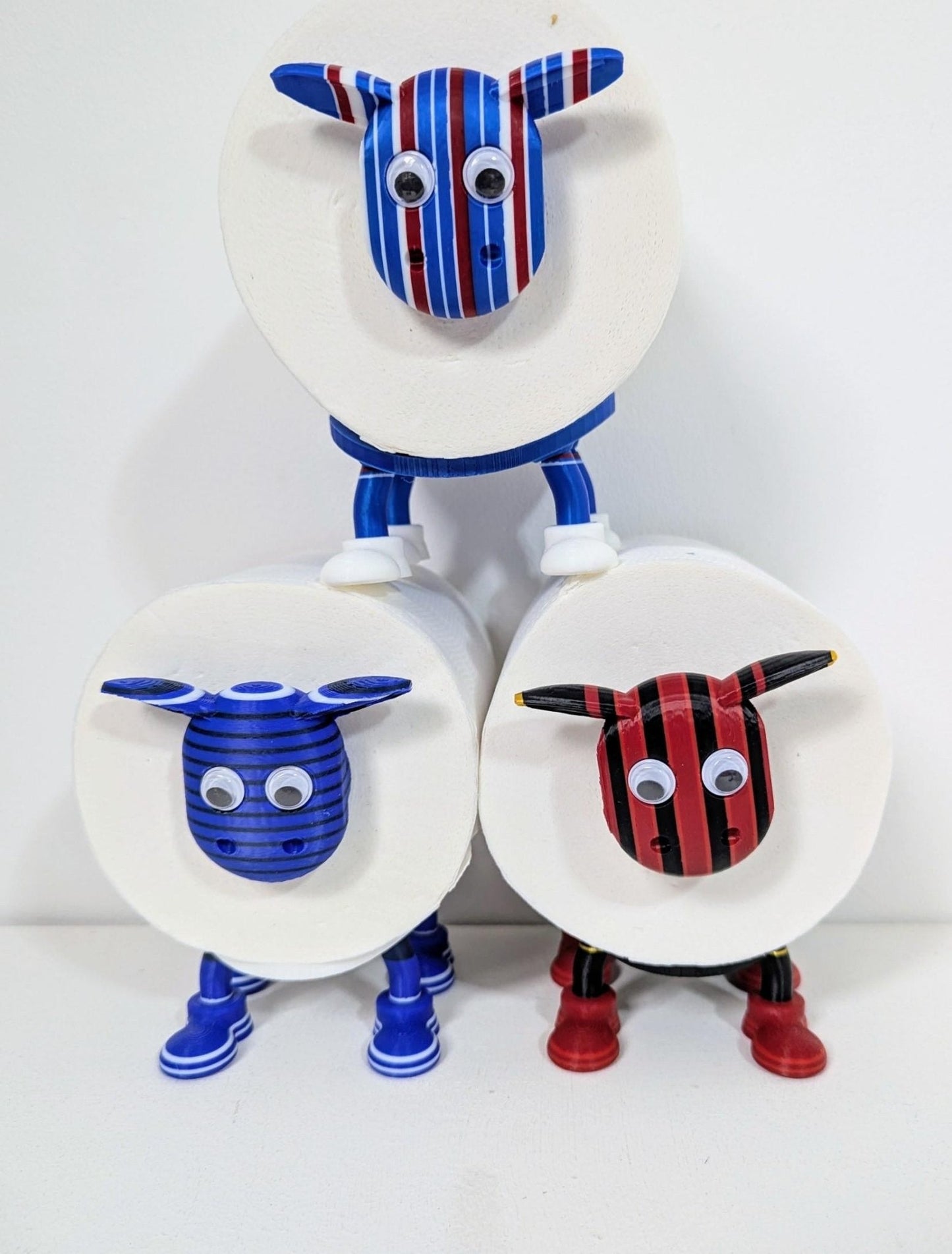 Premiersheep Carlisle United Toilet Roll Holder – New 2025/26 Football Fan Gift – Universal Fit – Custom Boots