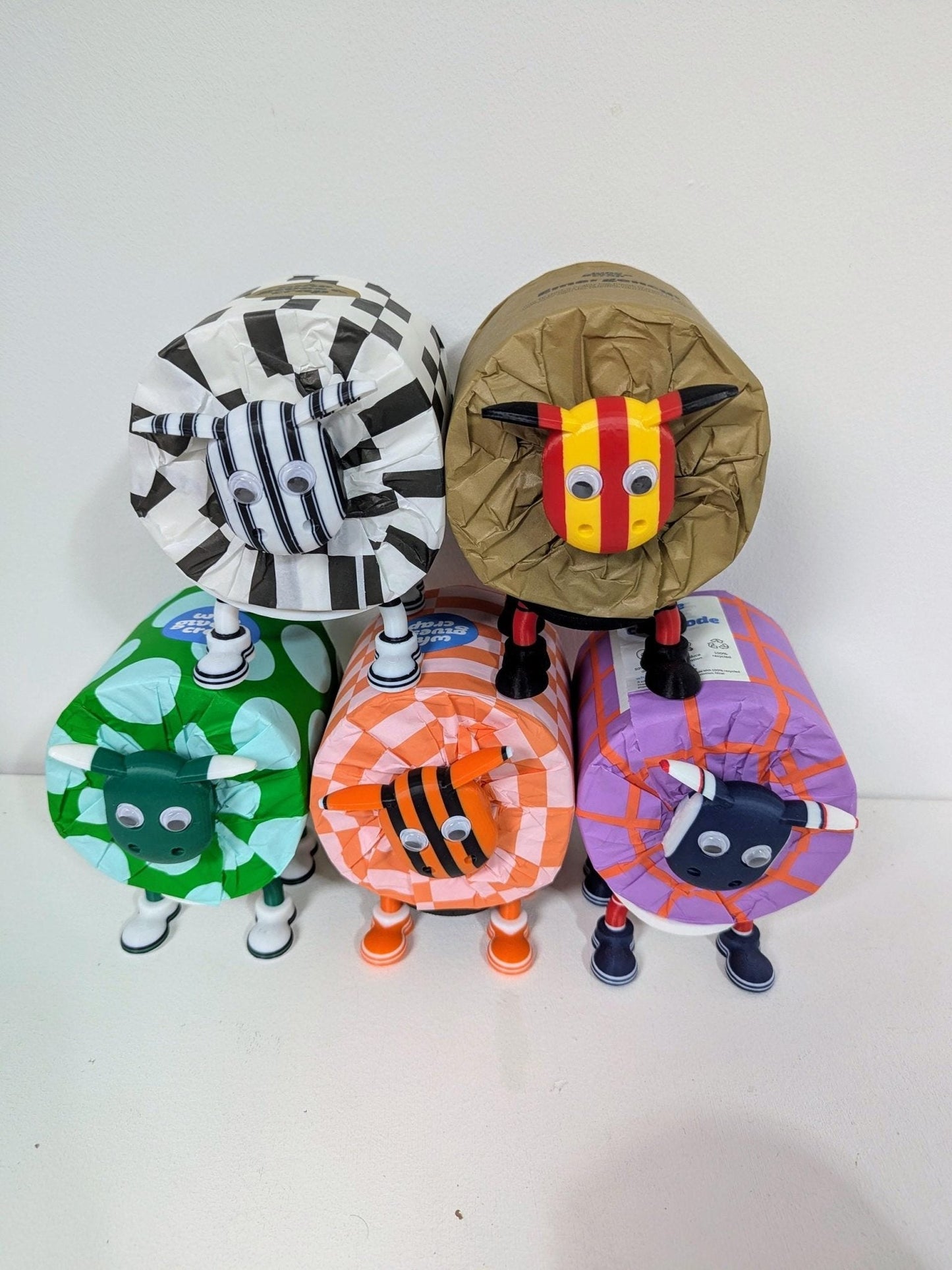 Premiersheep  Partick Thistle Toilet Roll Holder – New 2025/26 Football Fan Gift – Universal Fit – Custom Boots