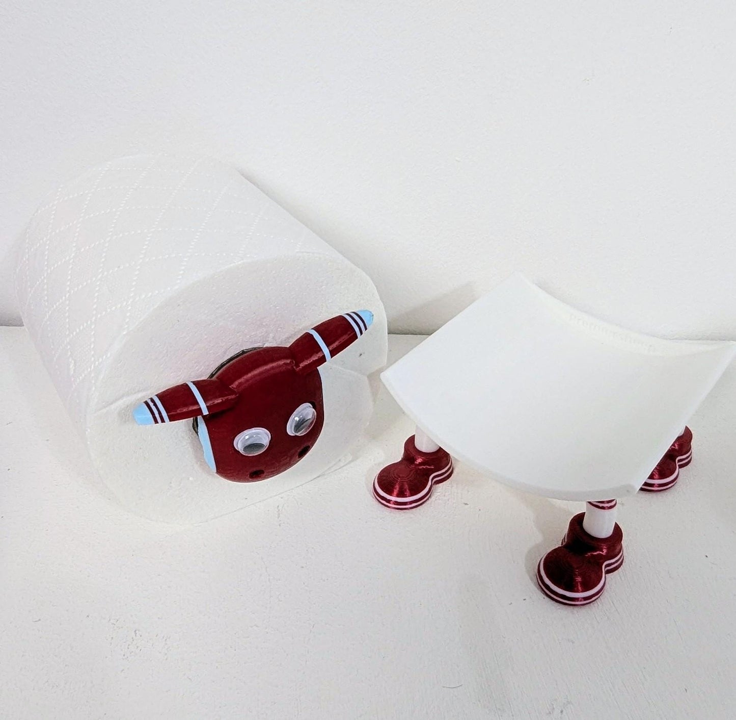 Premiersheep West Ham  Toilet Roll Holder – New 2025/26 Football Fan Gift – Universal Fit – Custom Boots
