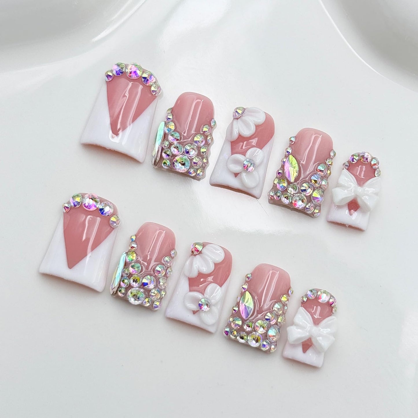 RIICFDD Luxury Rhinestone Medium Duck Press-On Nails – Nude 5D Flower Art & White French