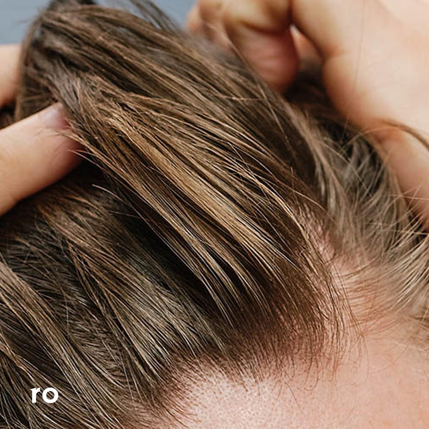 Ro Men's Revive Shampoo — Exfoliate, Clarify & Cleanse for Fuller-Looking Hair
