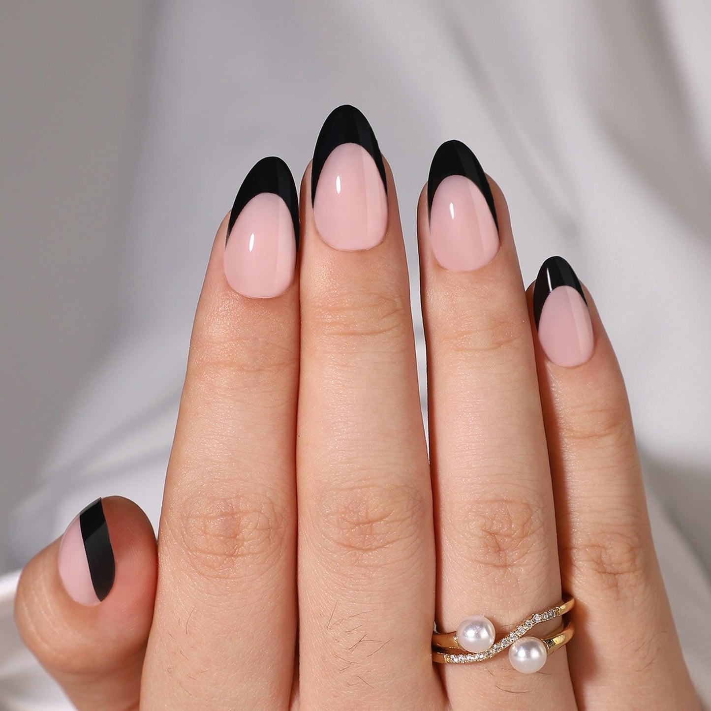 RTKHFZE Short Press On Nails – French Tip Almond, Soft Gel, 32 Nails Kit (16 Sizes) | Black French