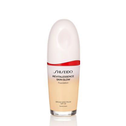Shiseido RevitalEssence Skin Glow Foundation SPF 30 (130 Opal) – Buildable Medium Coverage