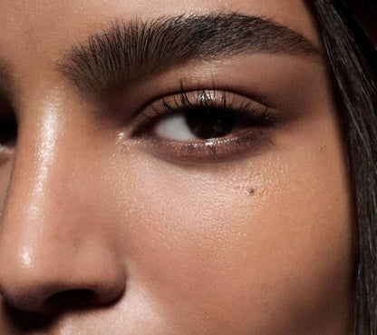 Victoria Beckham Feather Fix Brow – Medium Brunette + Complimentary Sheet Mask