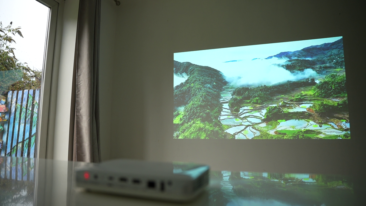 Pico Genie M550 Plus 4.0 1080p Smart Projector (650 lms Full HD Ultra Portable)