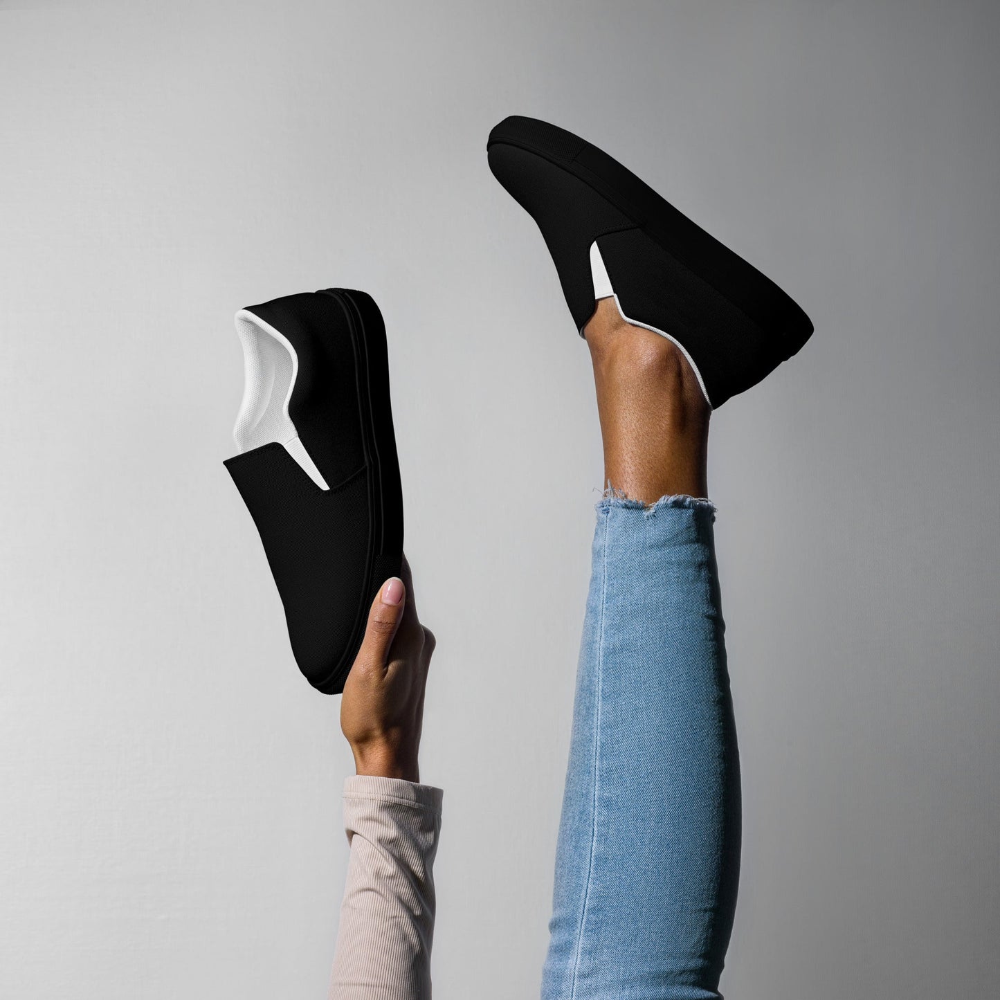iSAW Womens Black Slip-On Canvas Shoes
